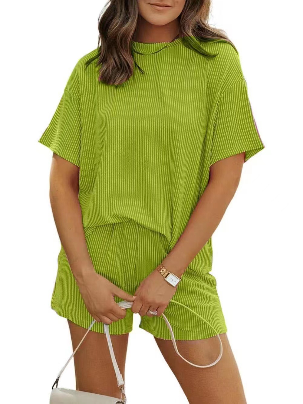 Nordyx™ Ribbestrikket loungessett med løs T-skjorte og shorts med lommer