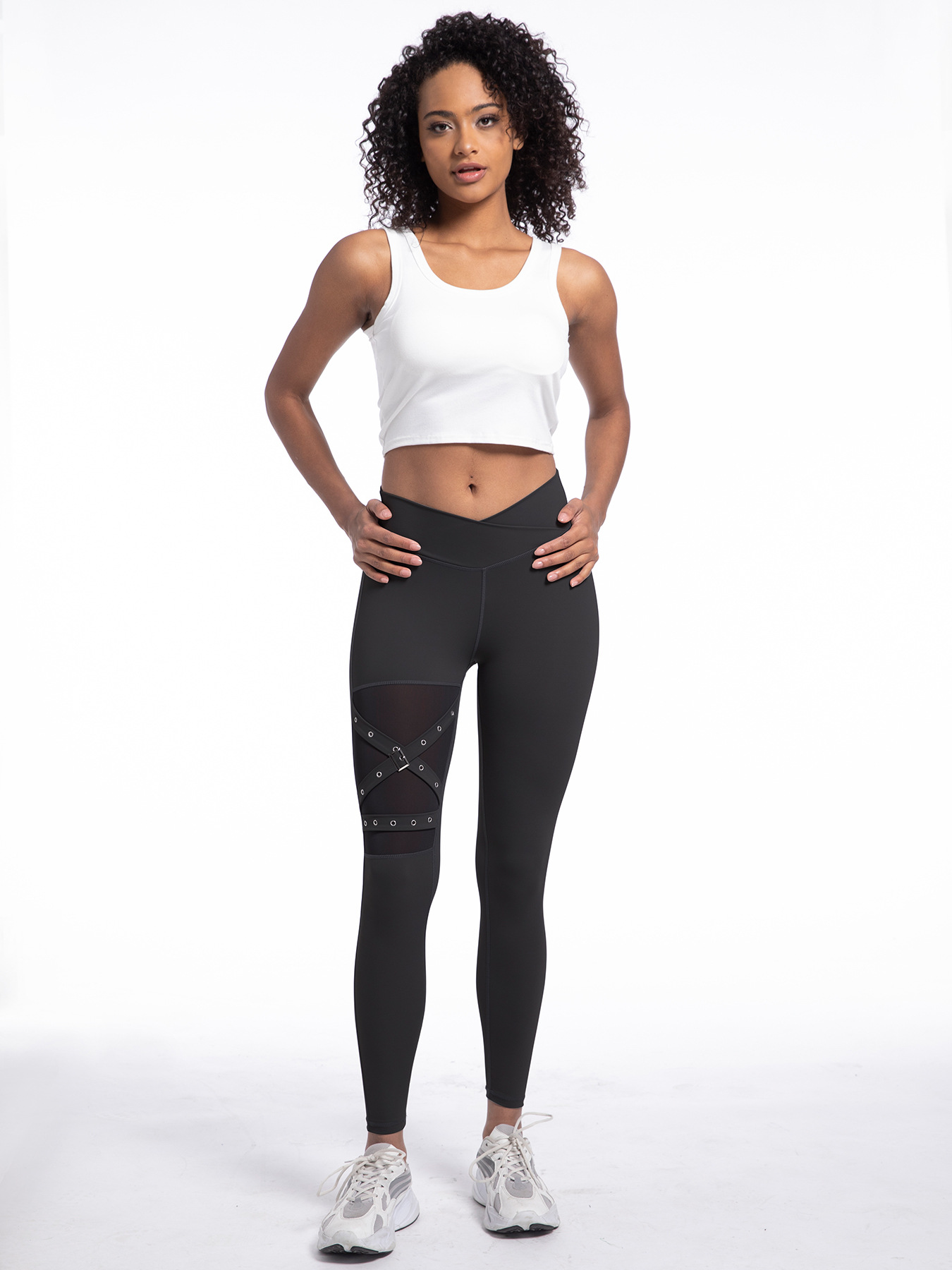 Nordyx™Crossover yogaleggings med høyt liv, kontrast-mesh og dekorativ spenne