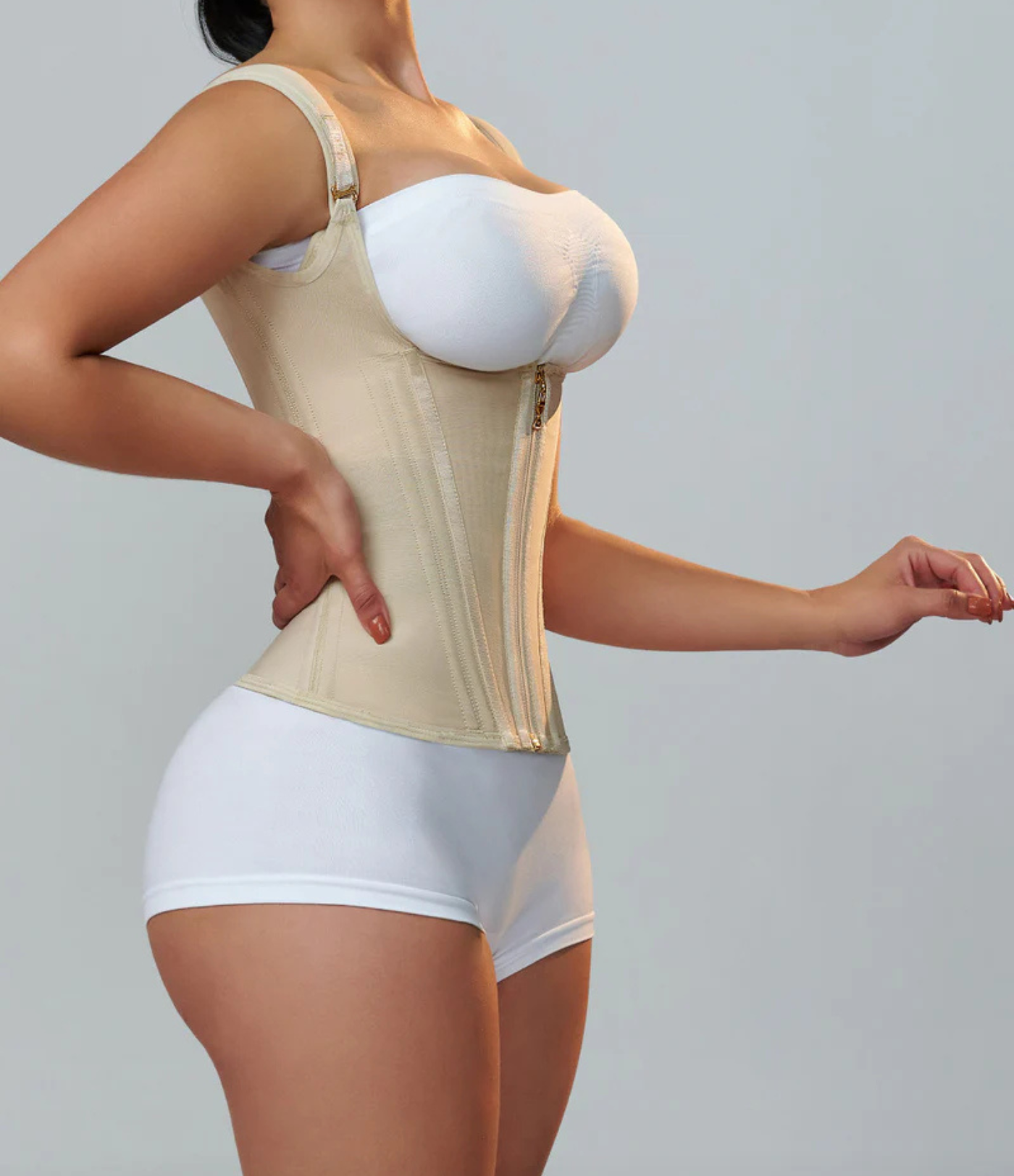 Nordyx™Midjeformende shapewear med justerbare skulderstropper og effektiv magestøtte