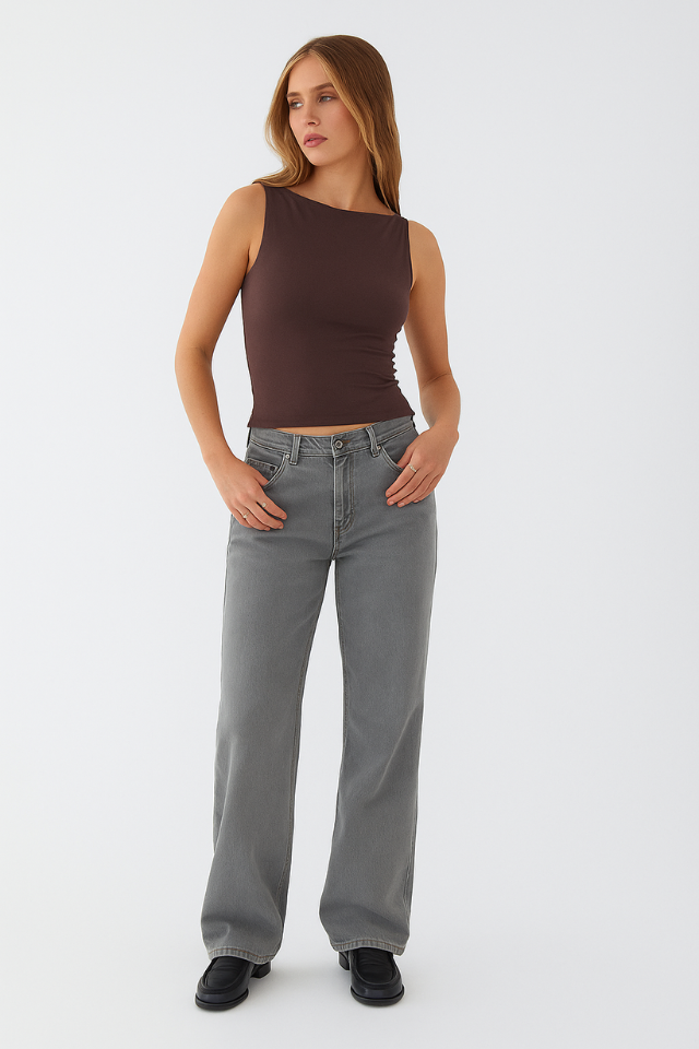 Casual jeans med middels midje og flere lommer