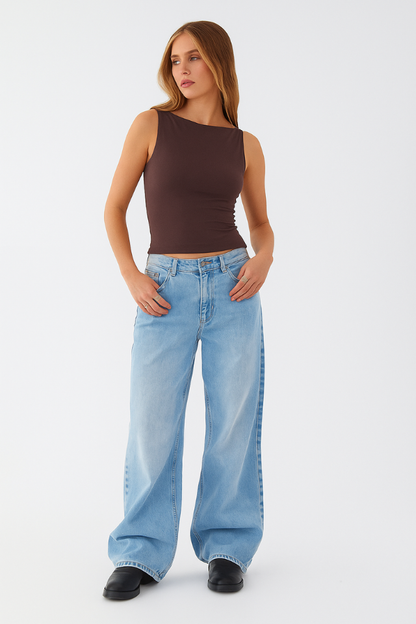 Casual jeans med middels midje og flere lommer