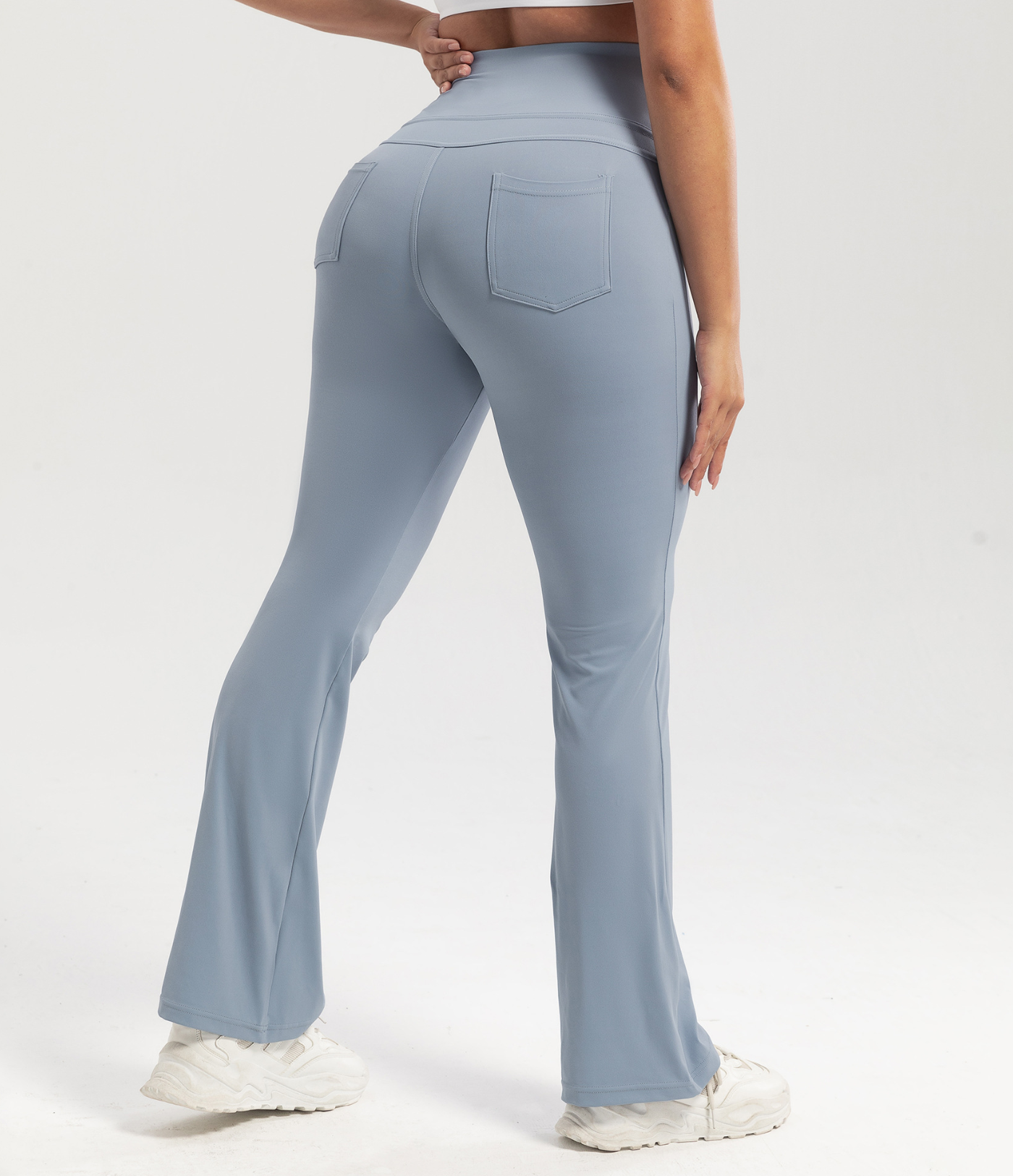 Flare yogaleggings – høytlivs passform med baklomme