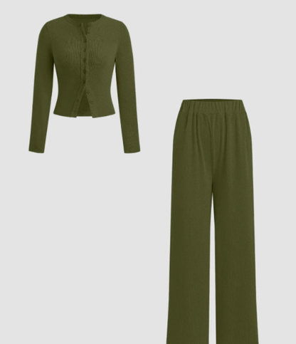 To-delt ribbestrikket topp og bukse med elastisk midje