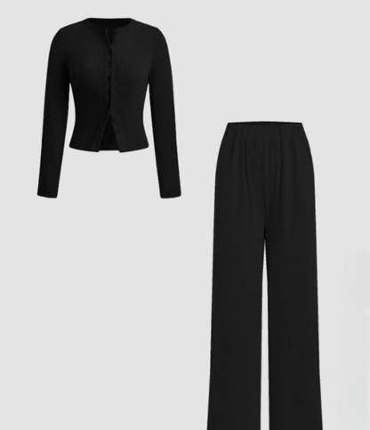 To-delt ribbestrikket topp og bukse med elastisk midje